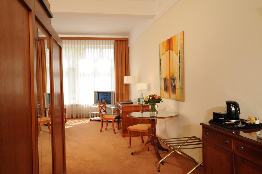 Villa Viktoria Dusseldorf Luaran gambar